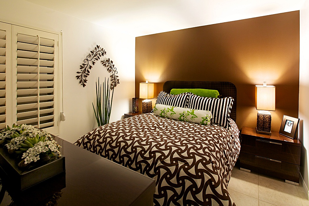 lori_tiedeman_interiors_palm_springs_interior_designer_black_and_white_master_bedroom